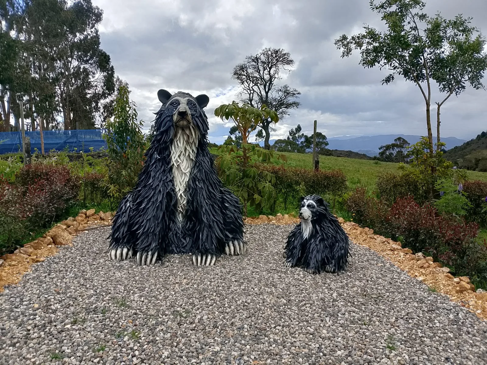 Escultura ecológica del Oso de Anteojos